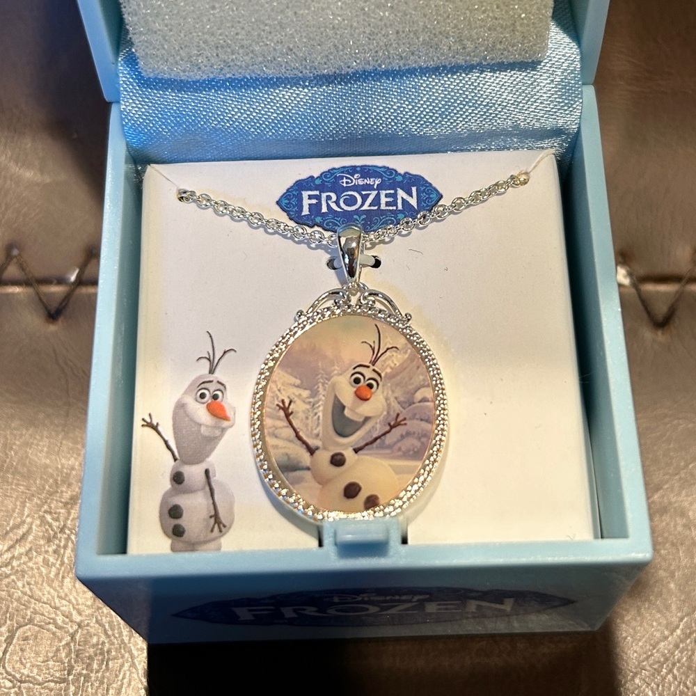 Frozen Olaf Sterling Silver Pendant W/ Collector Edition